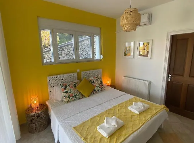 Private And Pool With Views And Sunset Terraces At The Grove Vilă *